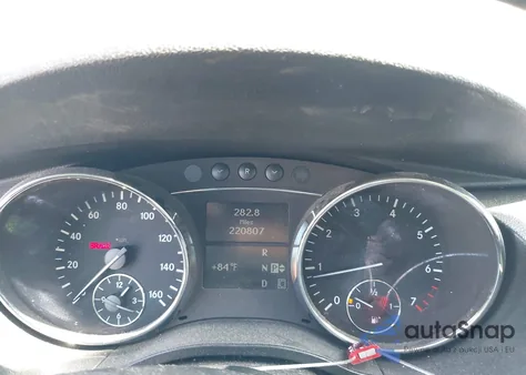 2008 Mercedes-Benz R 350 4Matic z USA, uszkodzony, nr VIN 4JGCB65E08A075829